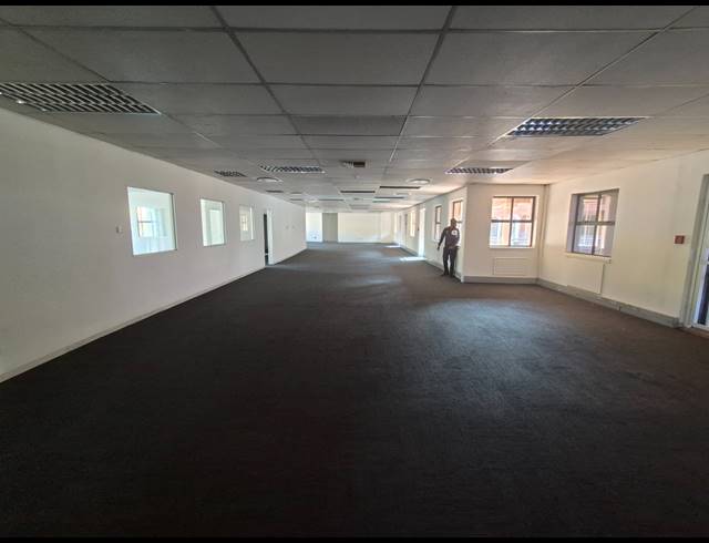 673M² OFFICE TO LET IN MORNINGSIDE